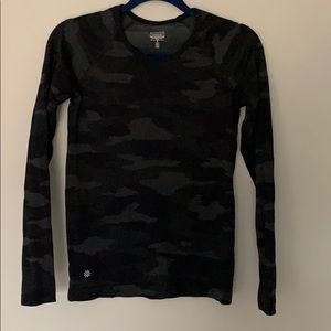 athleta speedlight camo top